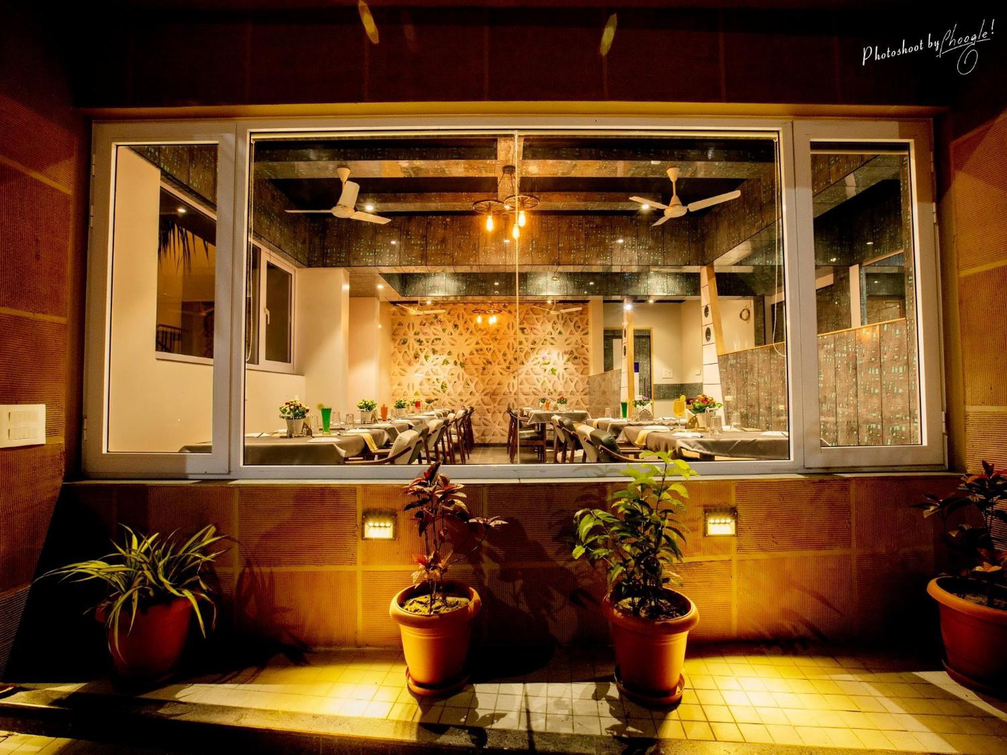 Hotel Prabha Palace 艾哈迈德讷格尔 外观 照片